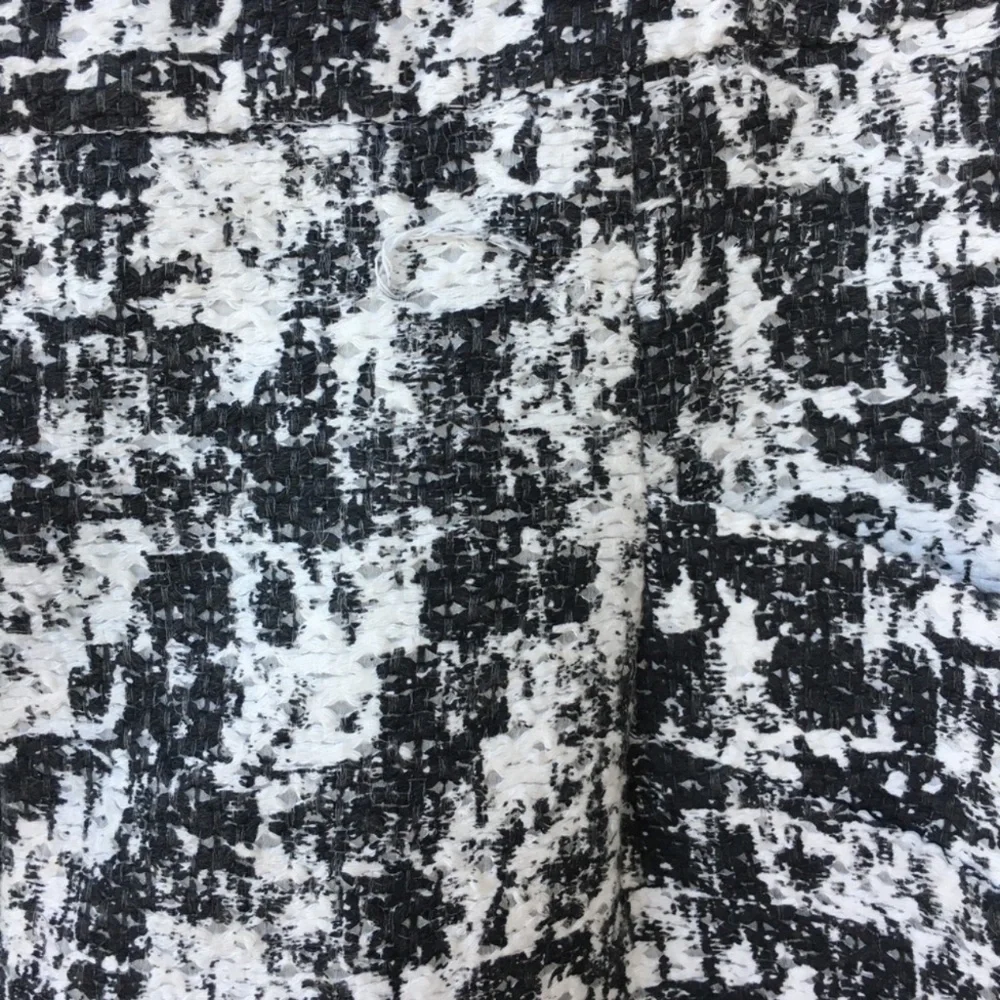 Oscar de la Renta Textured Skirt 10